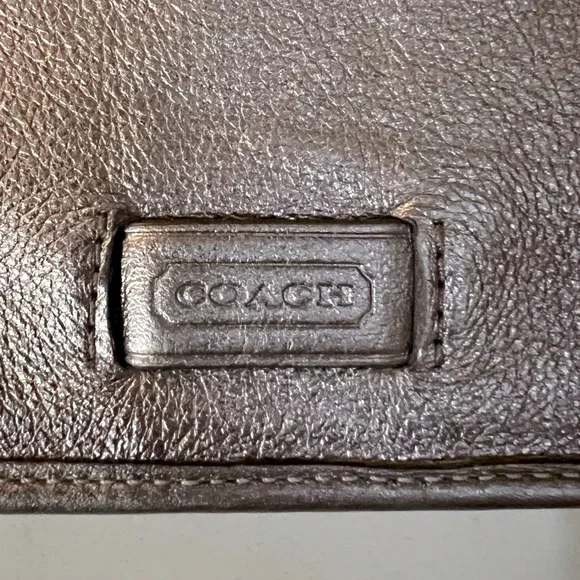 Coach Hampton Weekend Metallic Leather Flap Clutch Bag - Picture 15 of 15